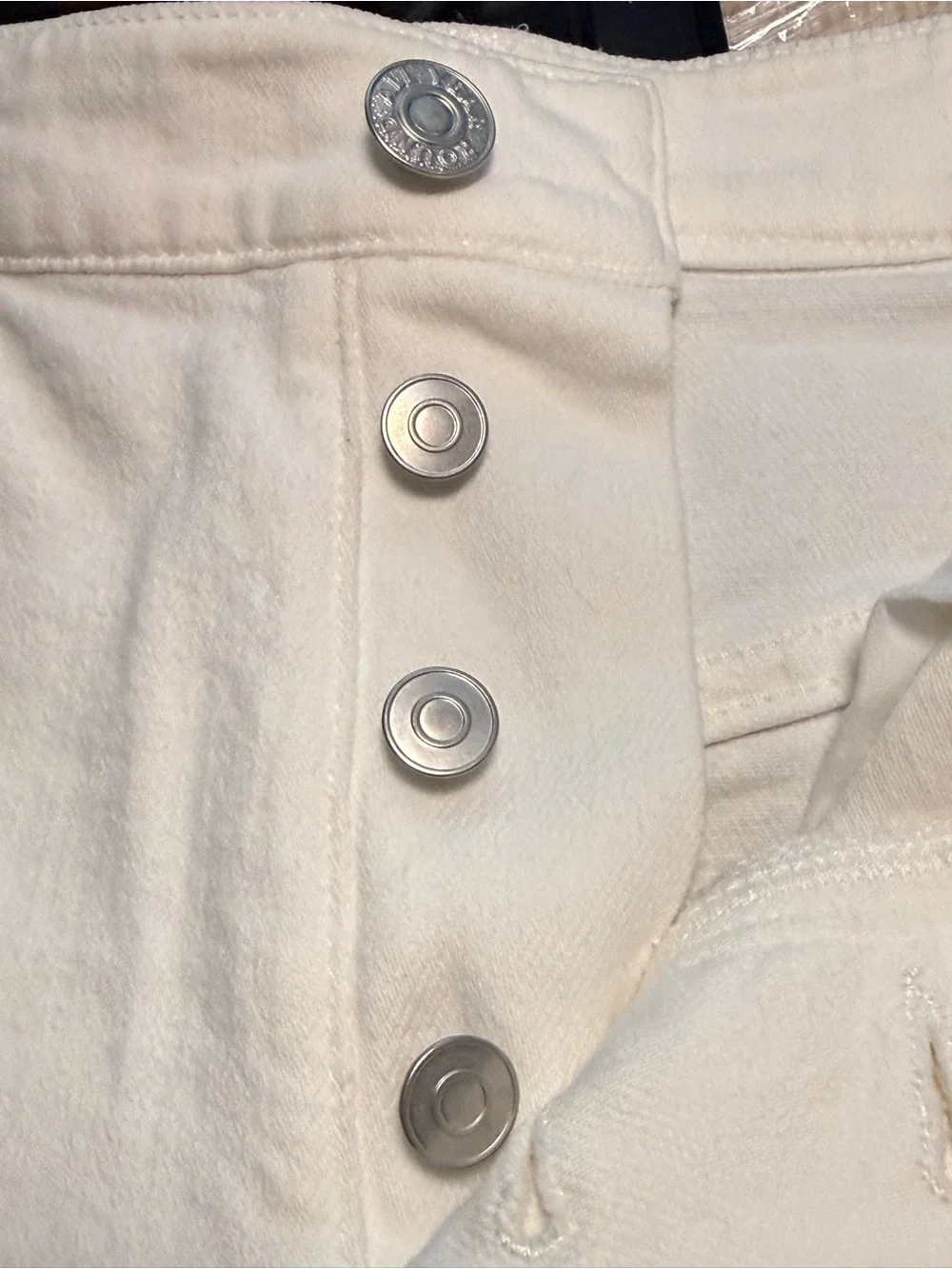 AYR The Just Right White Denim Shorts | Size 28